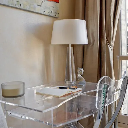Avenue Des Champs-elysees - Cityapartmentstay