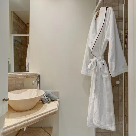Avenue Des Champs-elysees - Cityapartmentstay